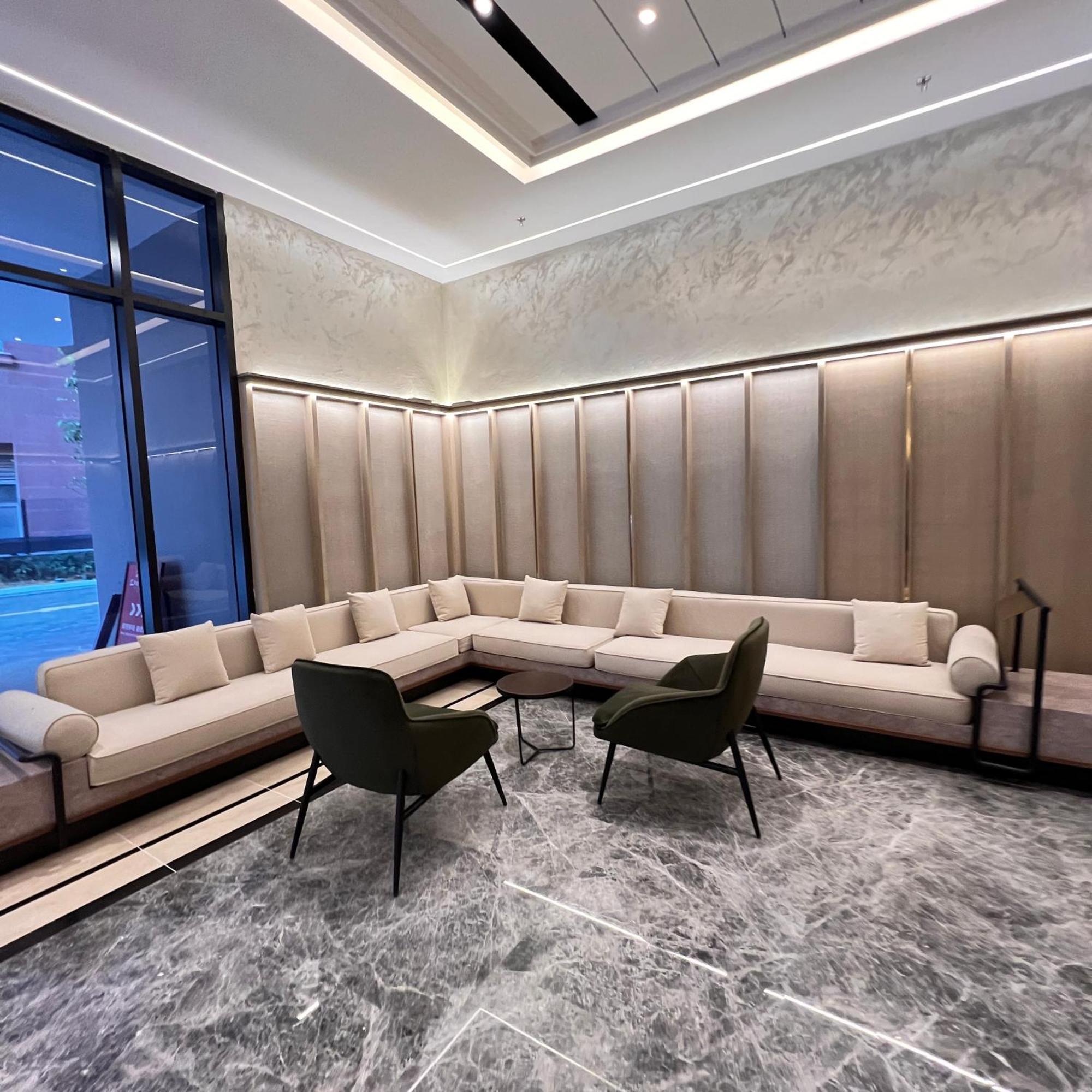 Agile Bukit Bintang Trx By Dormeo Destinations Apartamento Kuala Lumpur Exterior foto